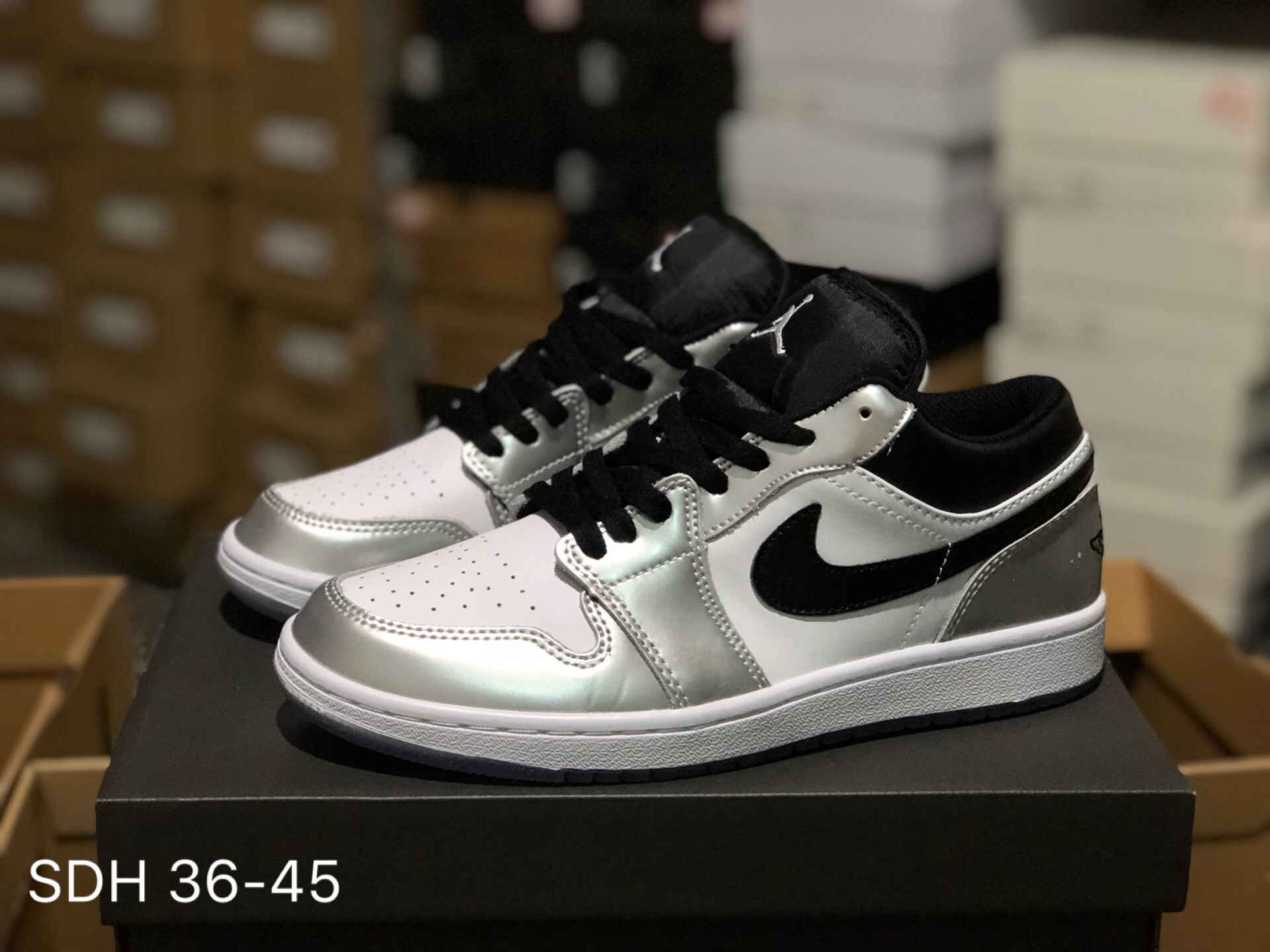 Air Jordan 1 Low Leonard Silver White Black Women Shoes - Click Image to Close